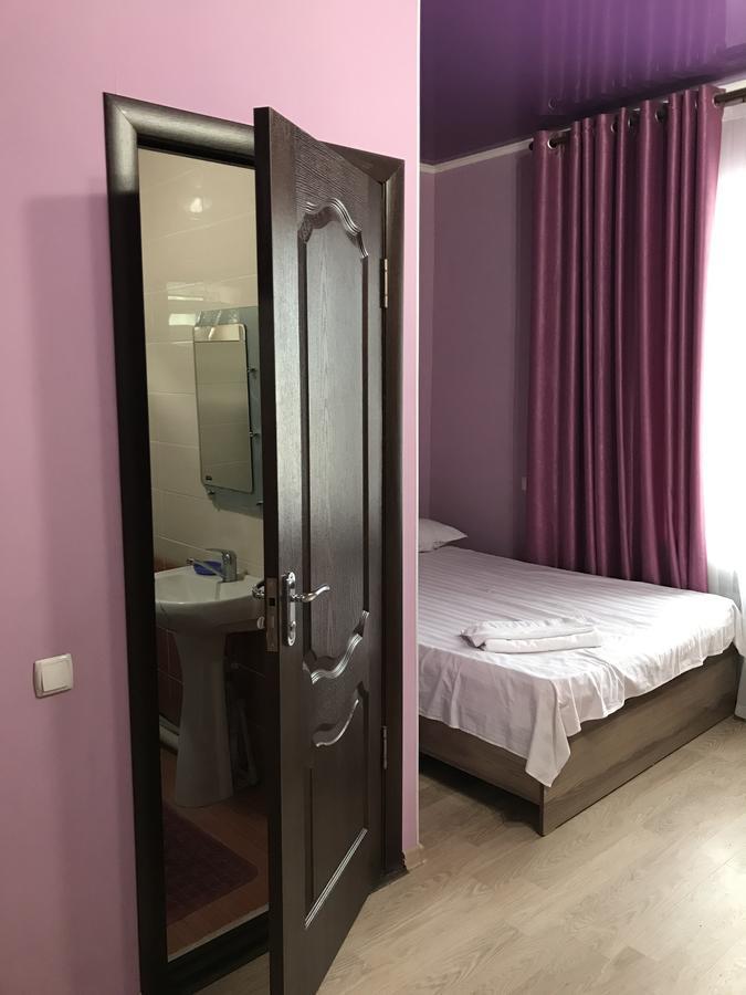 Hotel Prestizh Taraz Eksteriør billede